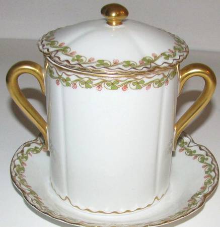 Clover Leaf (3 Pc) Condensed Milk Holder