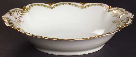 Clover Leaf 10" Oval Vegetable Bowl by Haviland