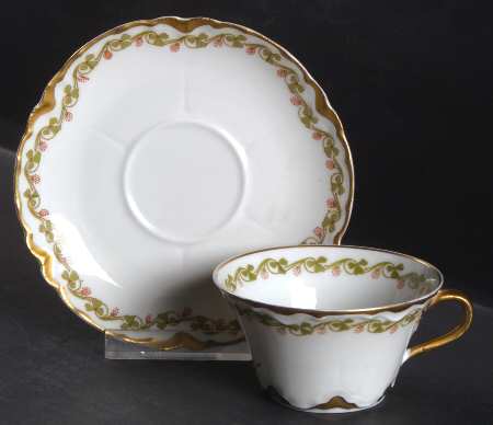 Clover Leaf Flat Cup & Saucer Set