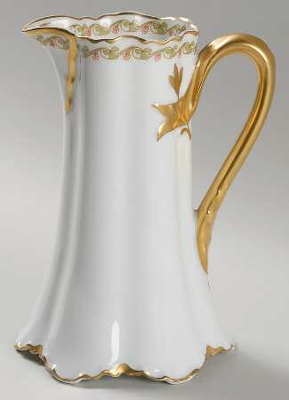 Clover Leaf 16 Oz Pitcher