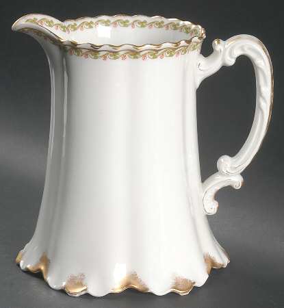 Clover Leaf 64 Oz Pitcher