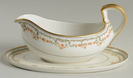The Colmar Gravy Boat & Underplate