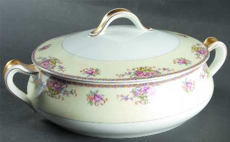 Commodore (No Trim) Round Covered Vegetable