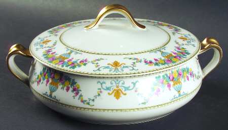 Como Round Covered Vegetable
