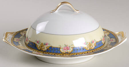 Concord Round Covered Butter with Strainer