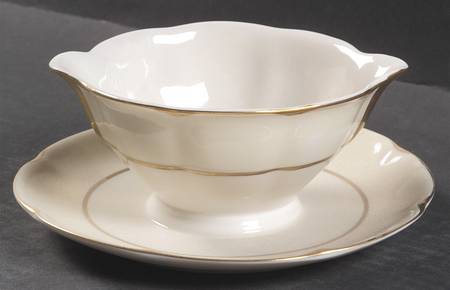 Concorde (New York) Gravy Boat with Attached Underplate