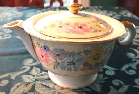 Cornflower Teapot & Lid