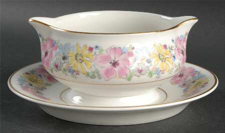 Cornflower Gravy Boat with Attached Underplate