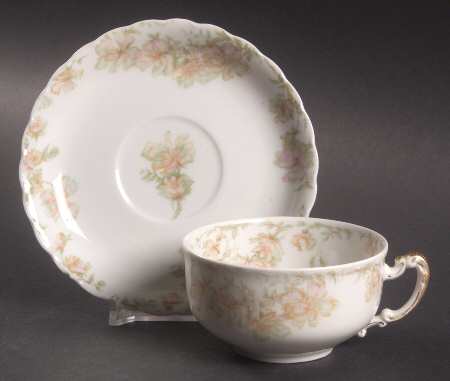 Countess Flat Cup & Saucer Set