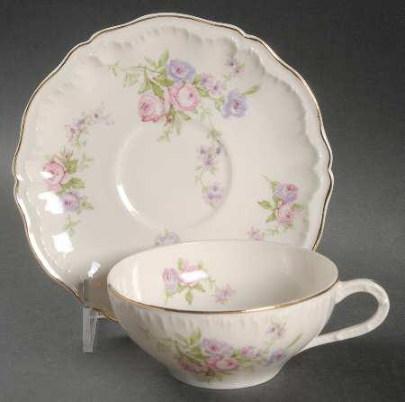 Crinoline Flat Cup & Saucer Set