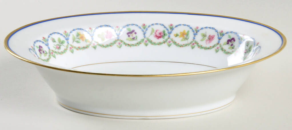 Dauphine 9" Oval Vegetable Bowl