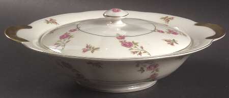 Delaware (France) Round Covered Vegetable