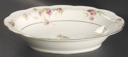 Dorset 9" Oval Vegetable Bowl