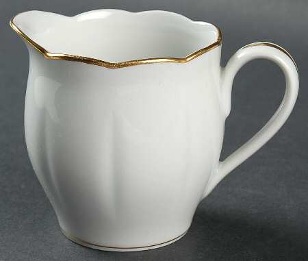 Douraine Creamer
