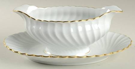 Elegance (Torse Blank) Gravy Boat with Attached Underplate