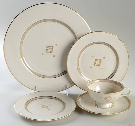 Elysee 5 Piece Place Setting