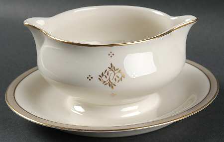 Elysee Gravy Boat with Attached Underplate
