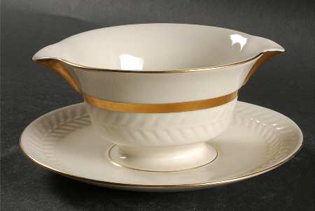 Embassy Gravy Boat with Attached Underplate