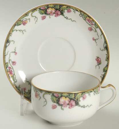 Esther Flat Cup & Saucer Set