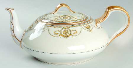 Eugenie (Black Laurel & Swags) Teapot & Lid