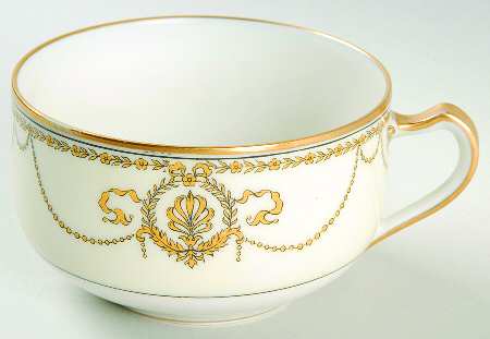 Eugenie (Black Laurel & Swags) Flat Cup