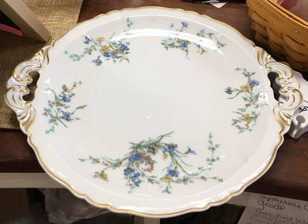 Fleurette (White, Newer) 13" Chop Plate (Round Platter)
