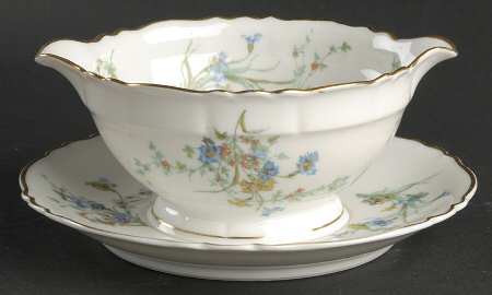 Fleurette (White, Newer) Gravy Boat with Attached Underplate