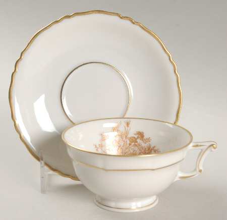 Floreal Footed Cup & Saucer Set