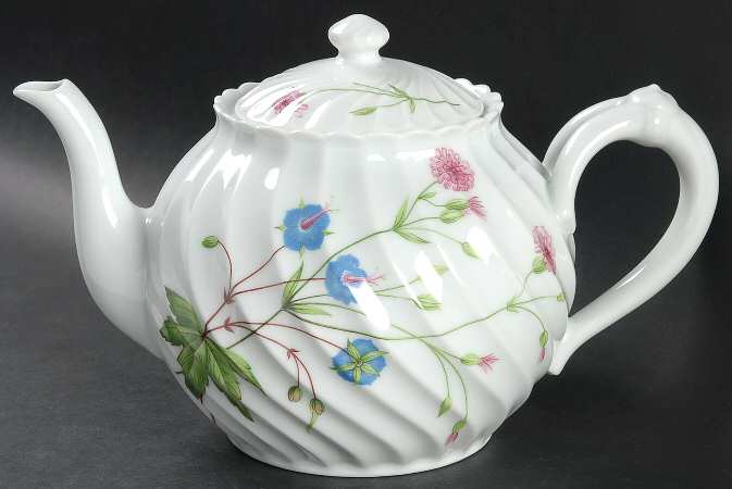 Florence (Newer, Swirl Edge, No Trim) Teapot & Lid
