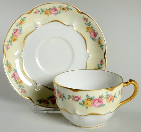 Florence Flat Cup & Saucer Set