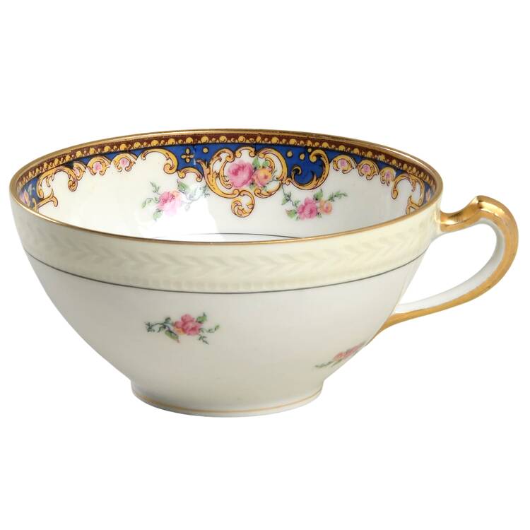 Fontainebleau Footed Cup
