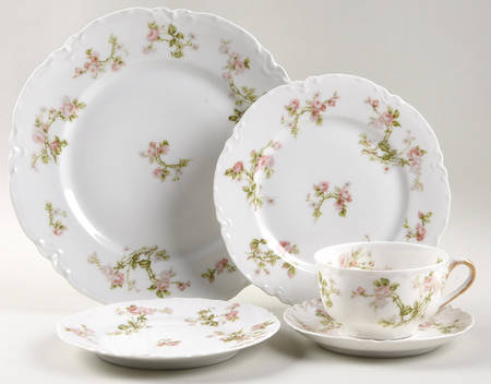 Frontenac (French) 5 Piece Place Setting