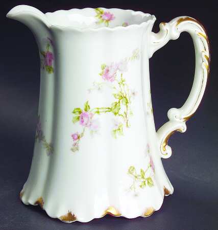 Frontenac (French) 24 Oz Pitcher