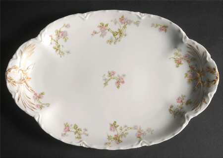Frontenac (French) 13" Oval Serving Platter