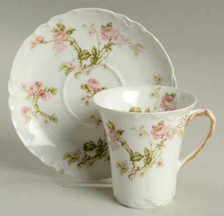 Frontenac (French) Chocolate Cup & Saucer Set