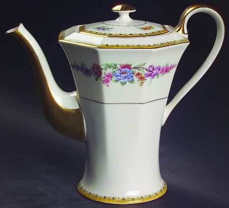 Frontenac (New York) Coffee Pot & Lid
