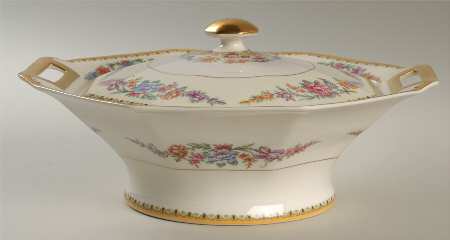 Frontenac (New York) Octagonal Covered Vegetable
