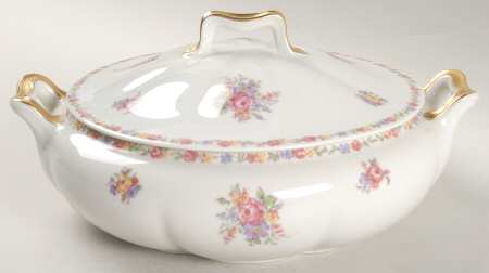 Gainsborough Round Covered Vegetable