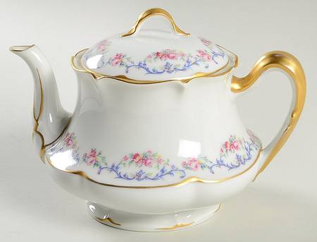 Garland Teapot & Lid