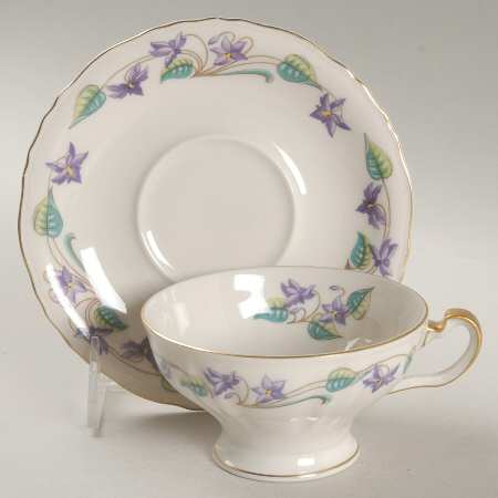 Glenbrook Footed Cup & Saucer Set