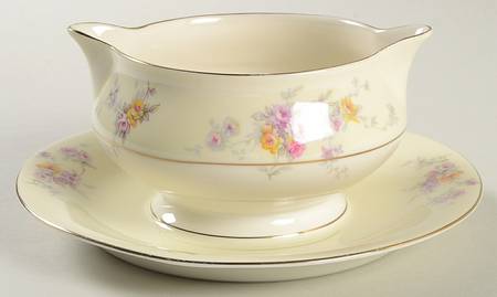 Gloria (New York) Gravy Boat with Attached Underplate