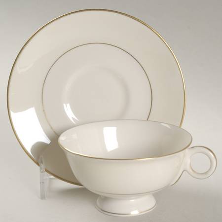 Gramercy Footed Cup & Saucer Set