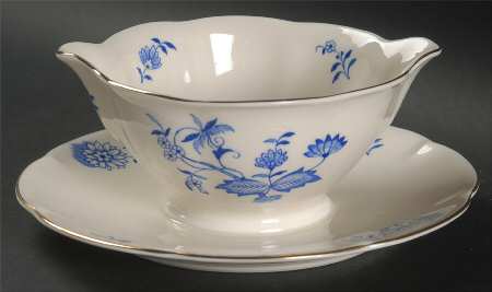 Gretna Gravy Boat with Attached Underplate