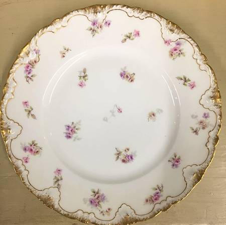 H104 Luncheon Plate