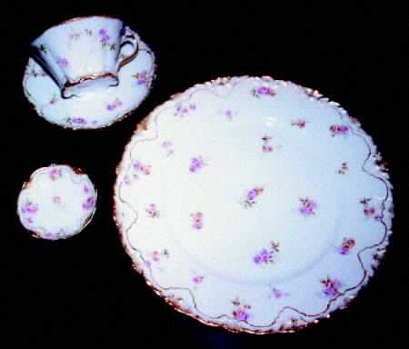 H104 Flat Cup & Saucer Set