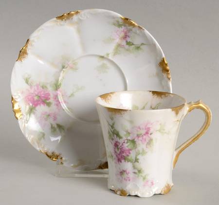 H113 Flat Demitasse Cup & Saucer Set