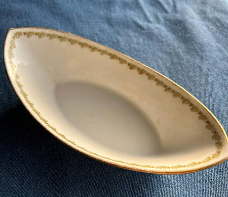 H121 Olive Dish