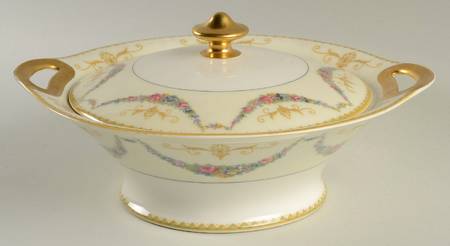 H14 Round Covered Vegetable by Haviland
