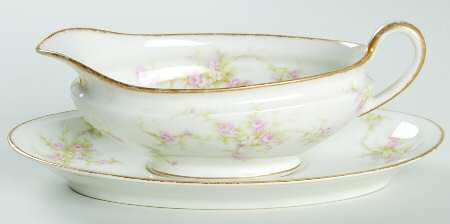 H147 Gravy Boat & Underplate