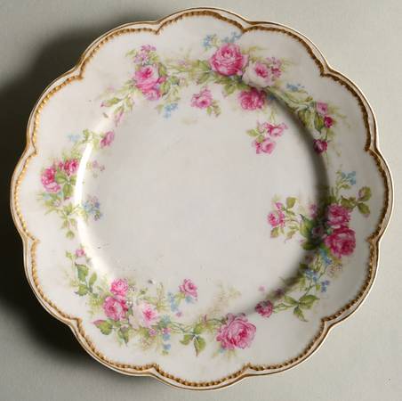 H172 Luncheon Plate